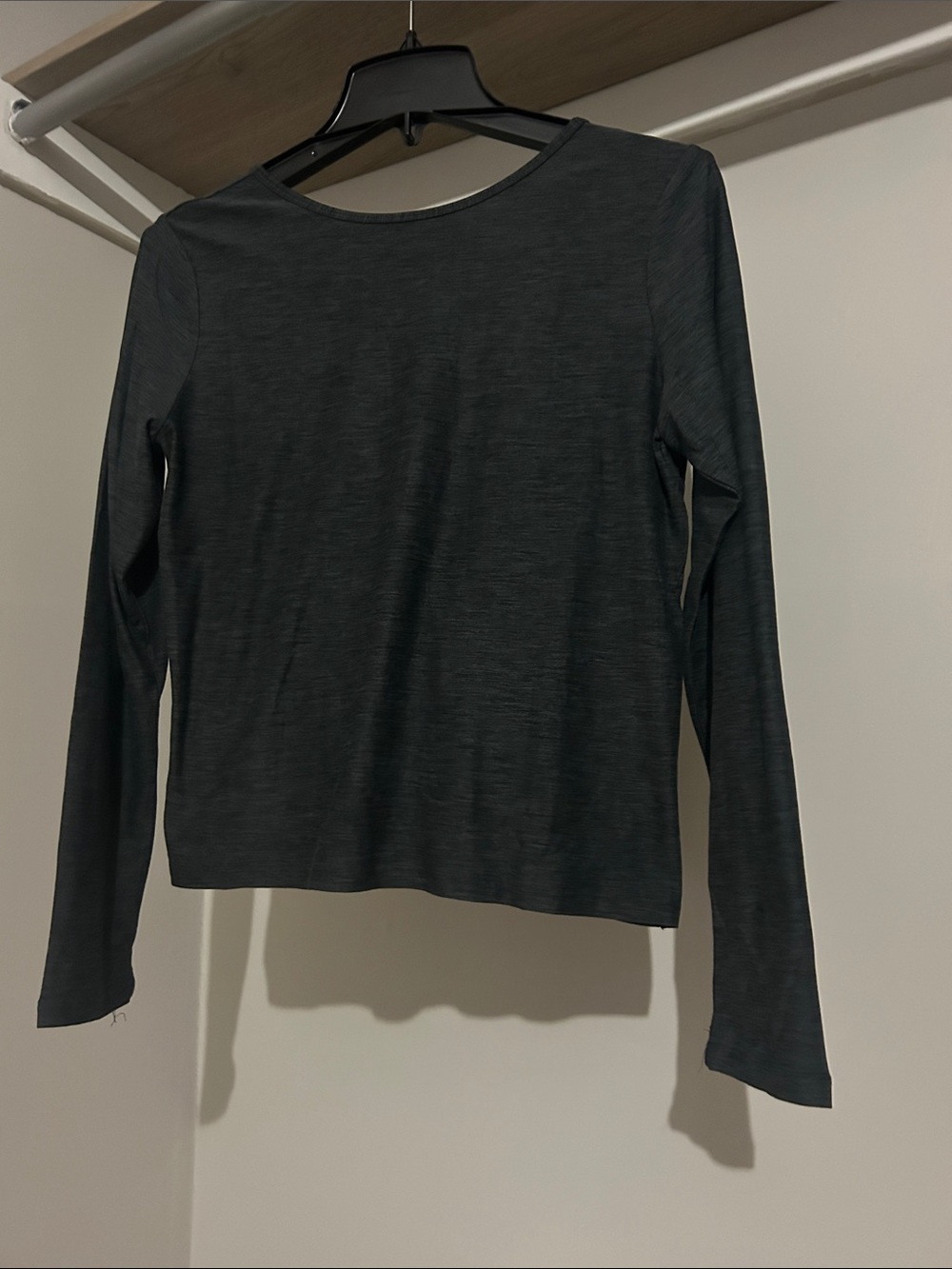 Everyday Black Long-Sleeve Crew Top